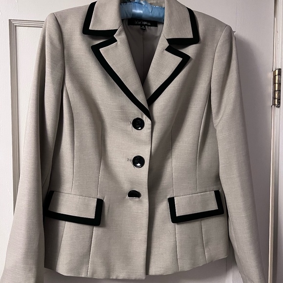 Suit jacket - Picture 1 of 1